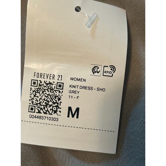 NWT Forever 21 Gray Velvety Low Neck Dress Polyester/Spandex Size Medium - Picture 4 of 6